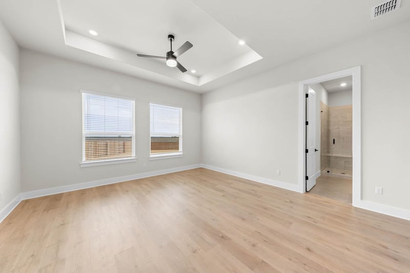 305 Luna Blue LN, Jarrell, TX 76537