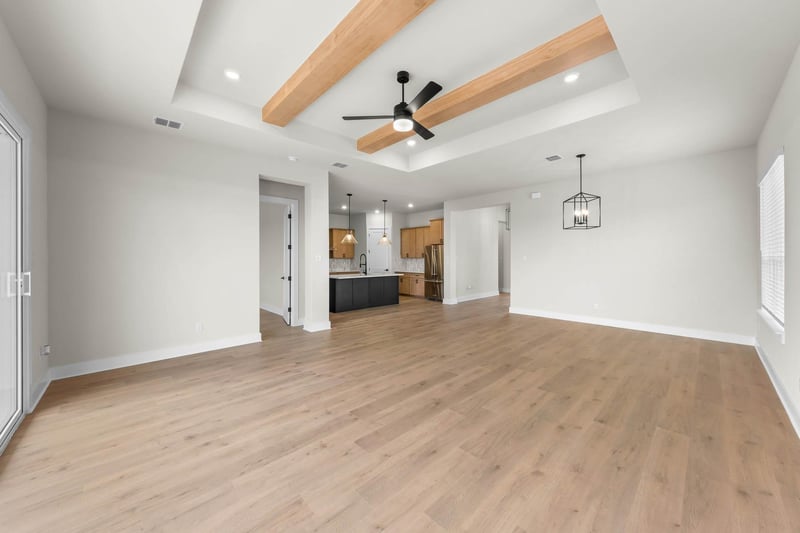 305 Luna Blue LN, Jarrell, TX 76537