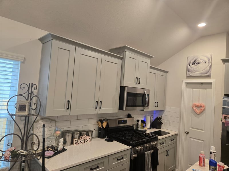 154 Arena DR, Liberty Hill, TX 78642