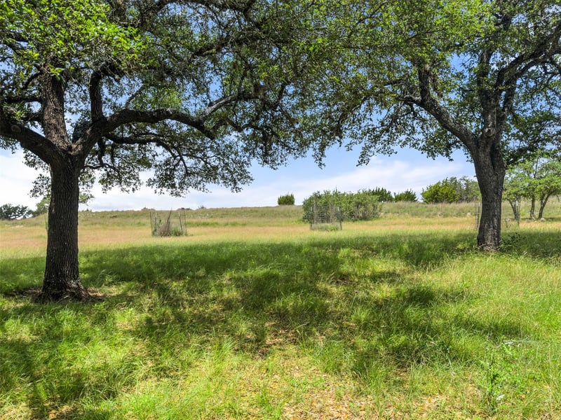 428 Summit Spring LN, Johnson City, TX 78636