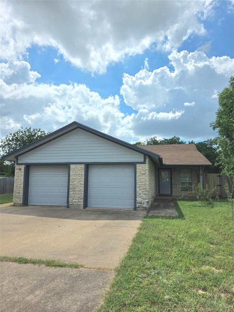 15208 Spring Hill LN, Pflugerville, TX 78660
