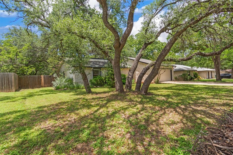 9002 Bubbling Springs TRL, Austin, TX 78729