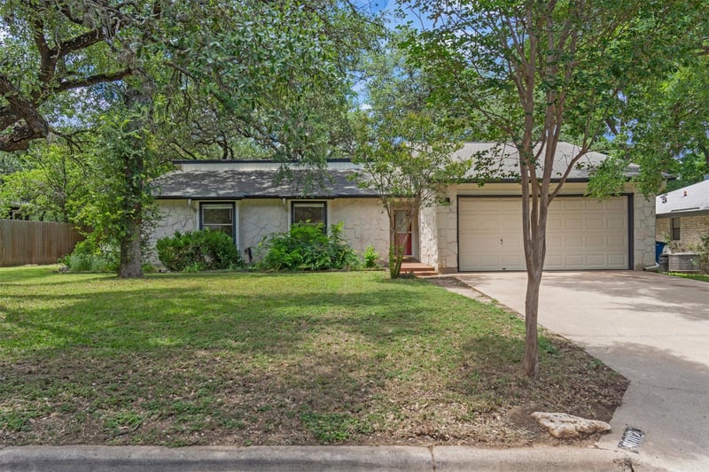 9002 Bubbling Springs TRL, Austin, TX 78729