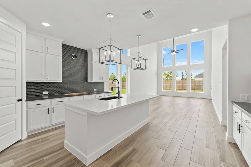 609 Buckaroo DR, Georgetown, TX 78633