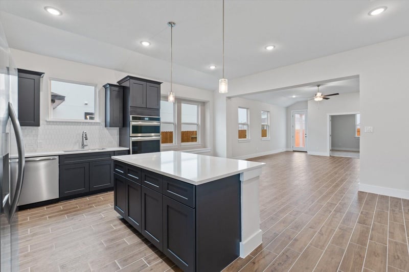 109 Little Tenina TRL, Cedar Creek, TX 78612