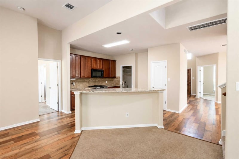 2070 Intrepid DR, Buda, TX 78610