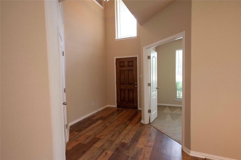 2070 Intrepid DR, Buda, TX 78610