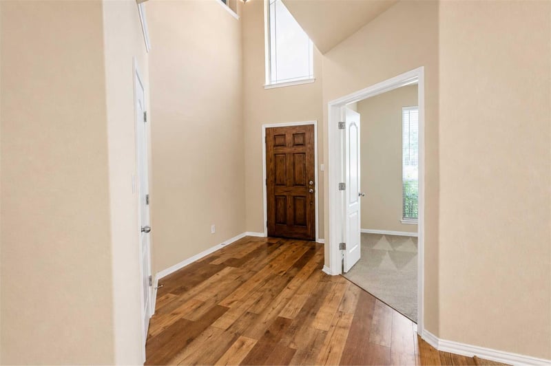 2070 Intrepid DR, Buda, TX 78610