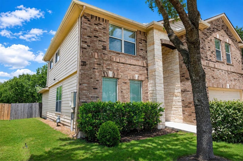 2070 Intrepid DR, Buda, TX 78610