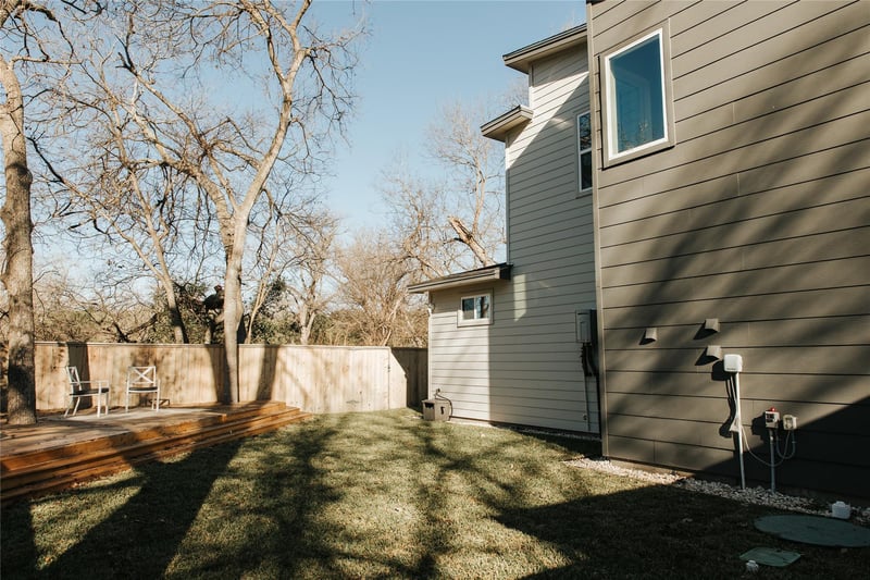 1128 Walton LN #2, Austin, TX 78721