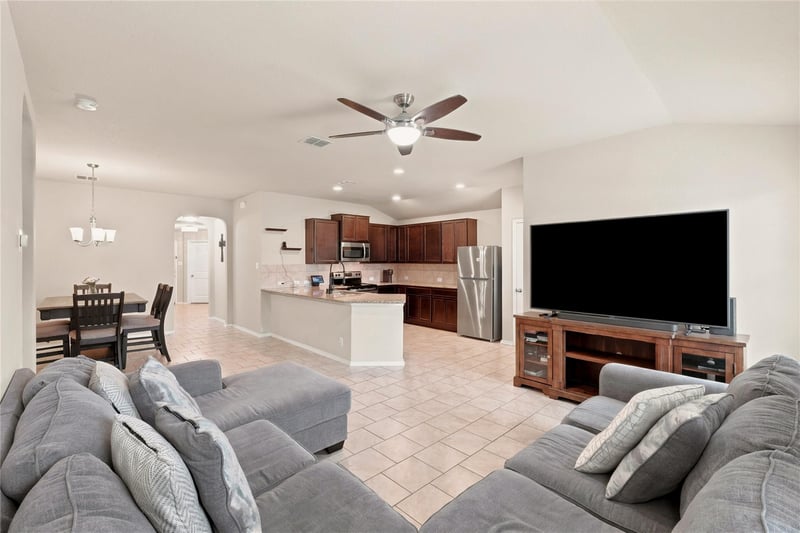 8867 Belgian FLS, San Antonio, TX 78254