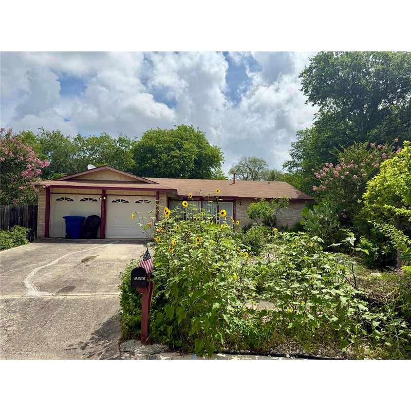 5935 Lake Champlain ST, San Antonio, TX 78233