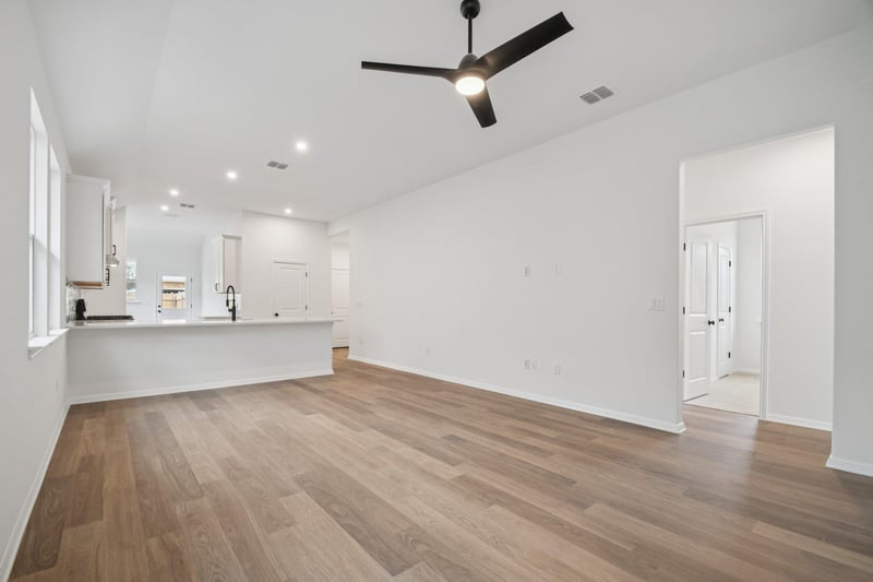 509 Porter Country PKWY, Buda, TX 78610