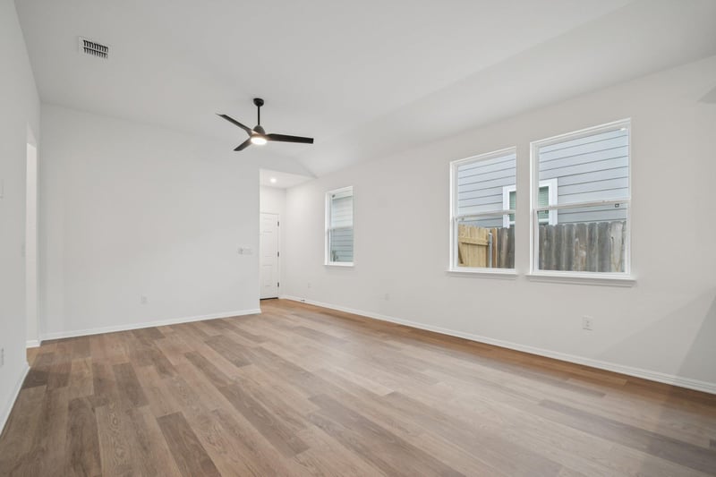 509 Porter Country PKWY, Buda, TX 78610
