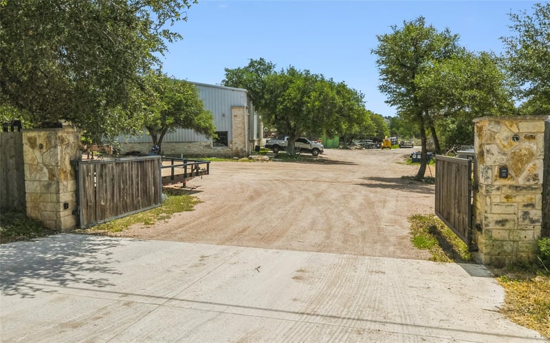 179 S Canyonwood DR, Dripping Springs, TX 78620