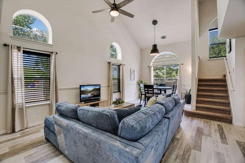 1318 Rosie LN, Cedar Park, TX 78613