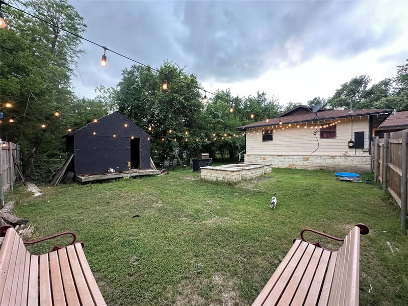 1205 10th ST, Cameron, TX 76520