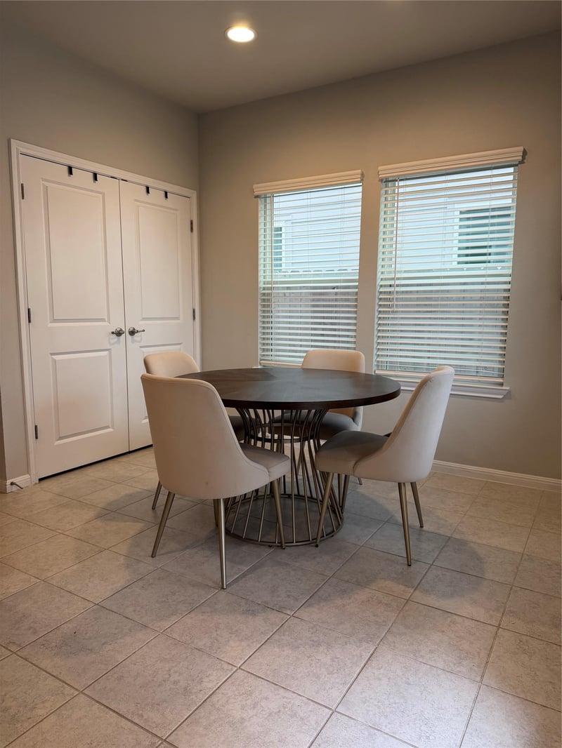 16711 Radiant DR, Manor, TX 78653