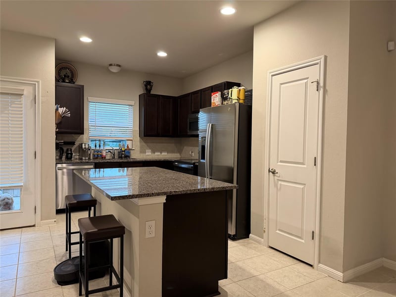 16711 Radiant DR, Manor, TX 78653