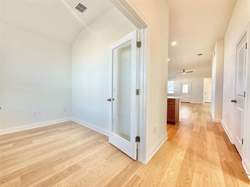 541 Porter Country PKWY, Buda, TX 78610