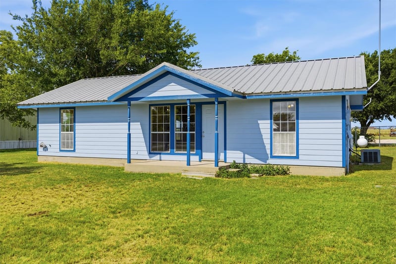 240 Park Meadow DR, Jarrell, TX 76537