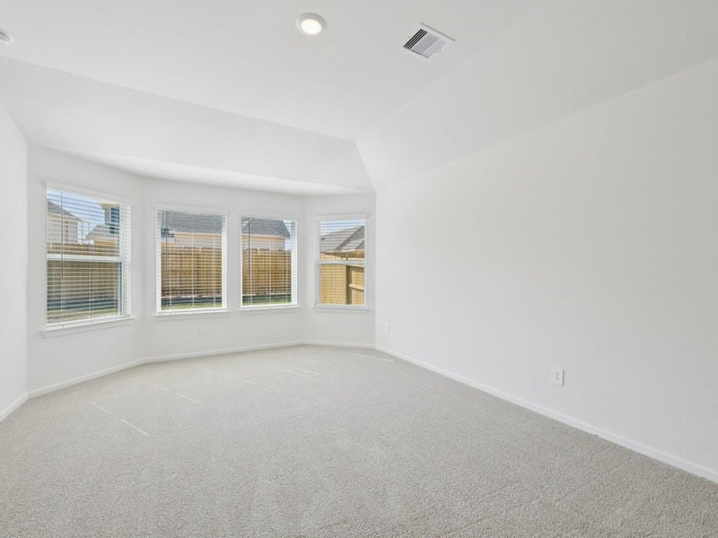 12504 Saint Thomas DR, Del Valle, TX 78617