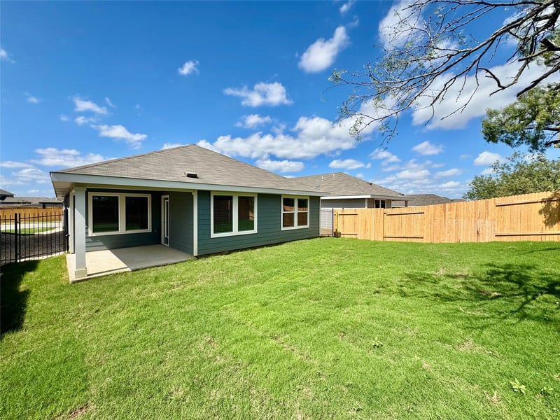 12504 Saint Thomas DR, Del Valle, TX 78617
