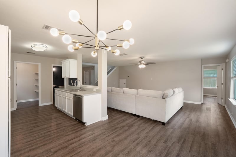 3003 Meadow LN, Taylor, TX 76574