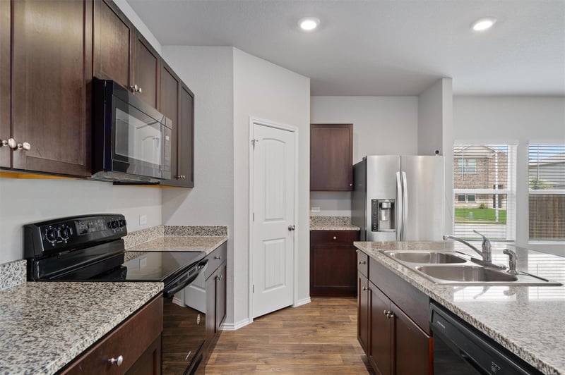 6121 Ronee Leah DR, Austin, TX 78724