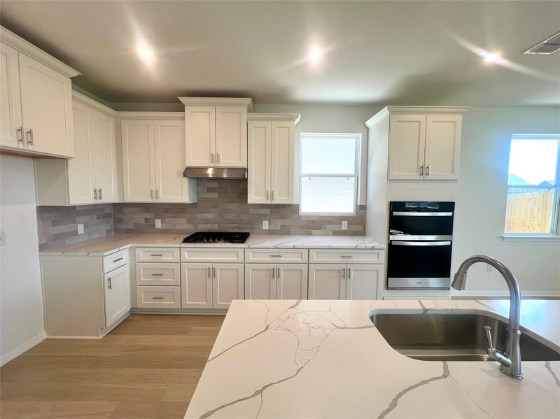 492 Young ST, Buda, TX 78610