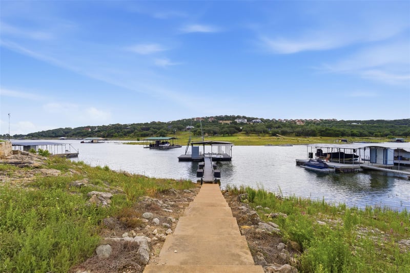 20200 Barnett Glenn RD, Spicewood, TX 78669
