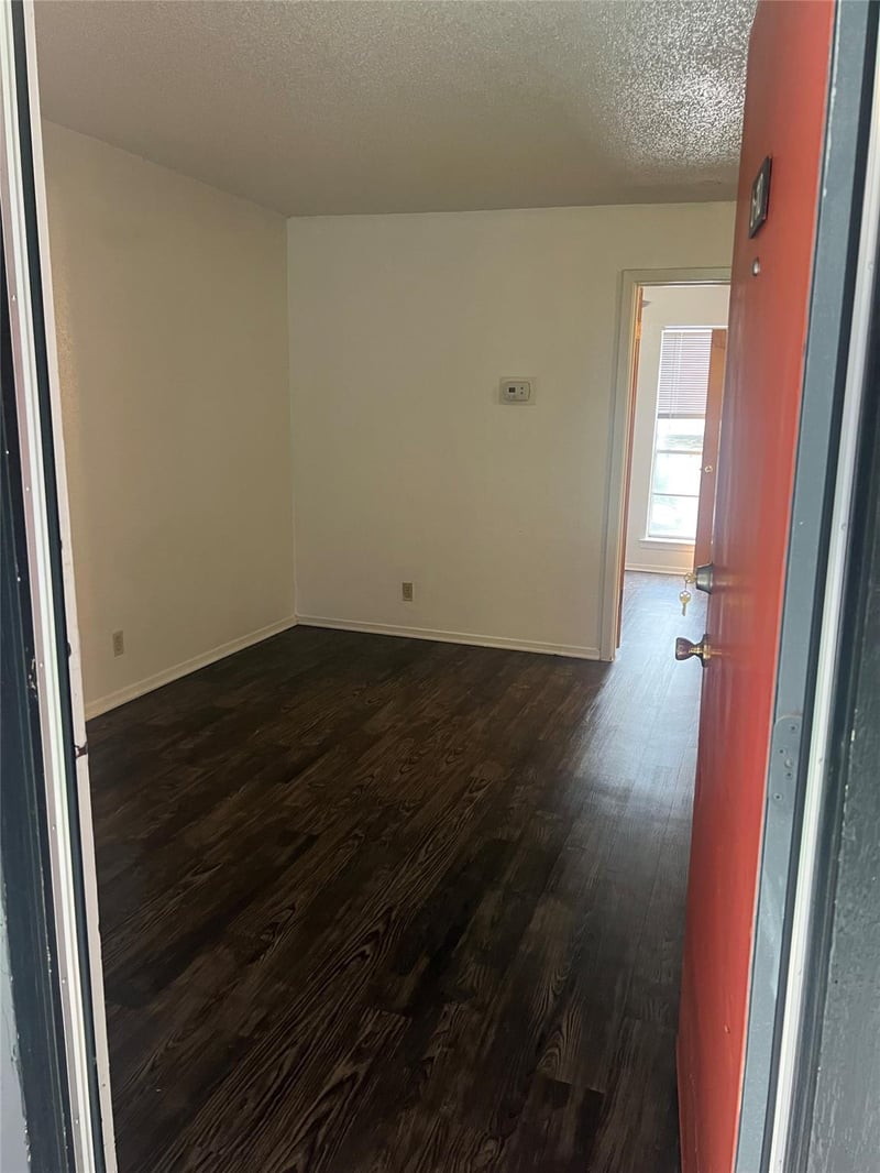 2803 Hemphill Pk #B-110, Austin, TX 78705