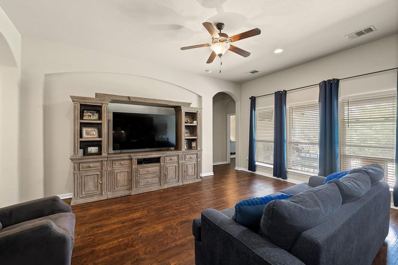 106 Legends Of Hutto TRL, Hutto, TX 78634