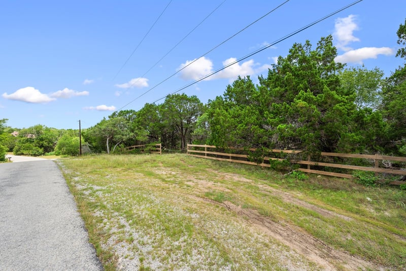 1029 Sunset Canyon DR, Dripping Springs, TX 78620