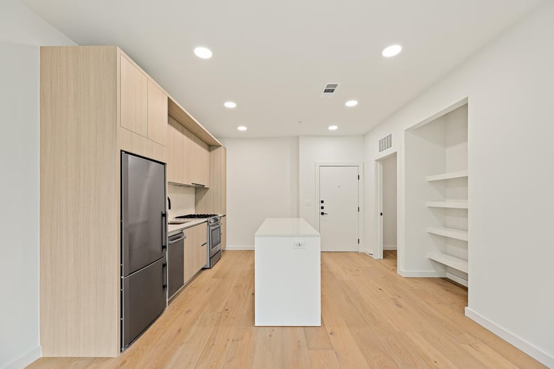 2209 1st ST #223, Austin, TX 78704