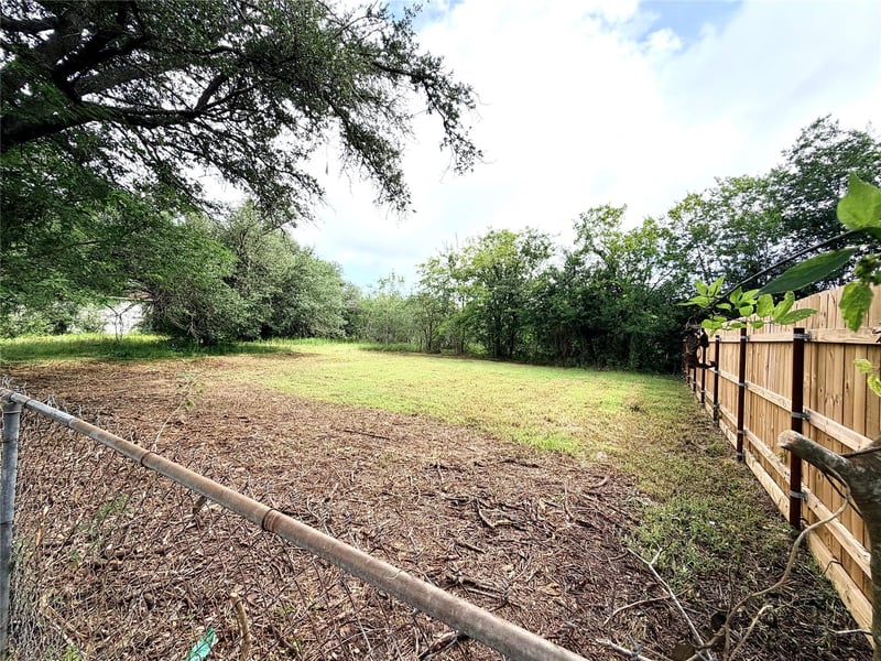 702 18th ST, Cameron, TX 76520