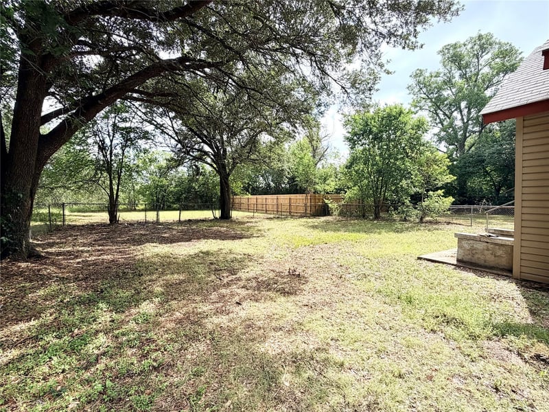 702 18th ST, Cameron, TX 76520