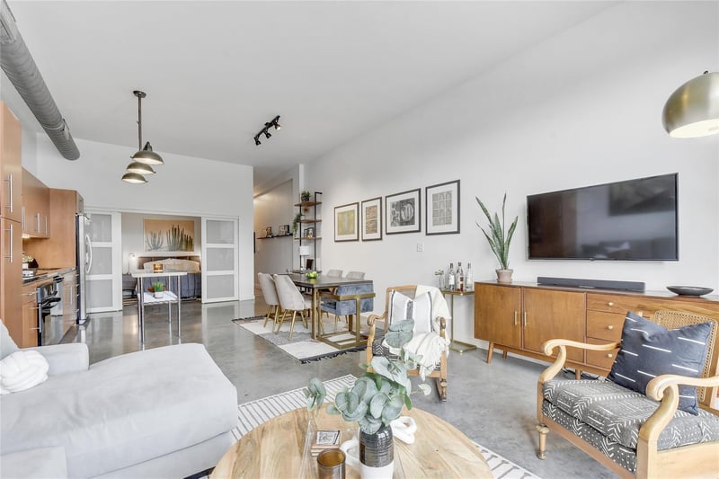 2124 E 6th ST E #205, Austin, TX 78702
