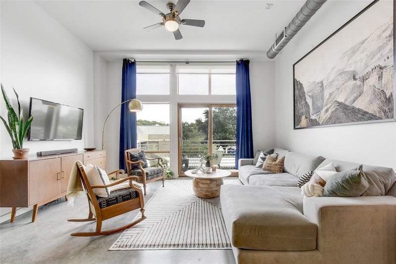 2124 E 6th ST E #205, Austin, TX 78702