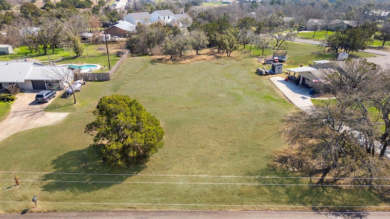 201 Retha DR, Dripping Springs, TX 78620