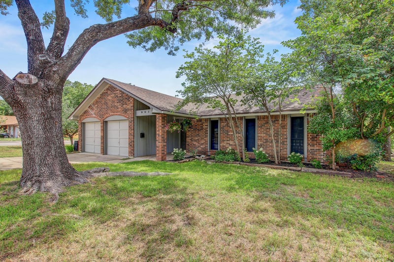 9913 Oak Hollow DR, Austin, TX 78758