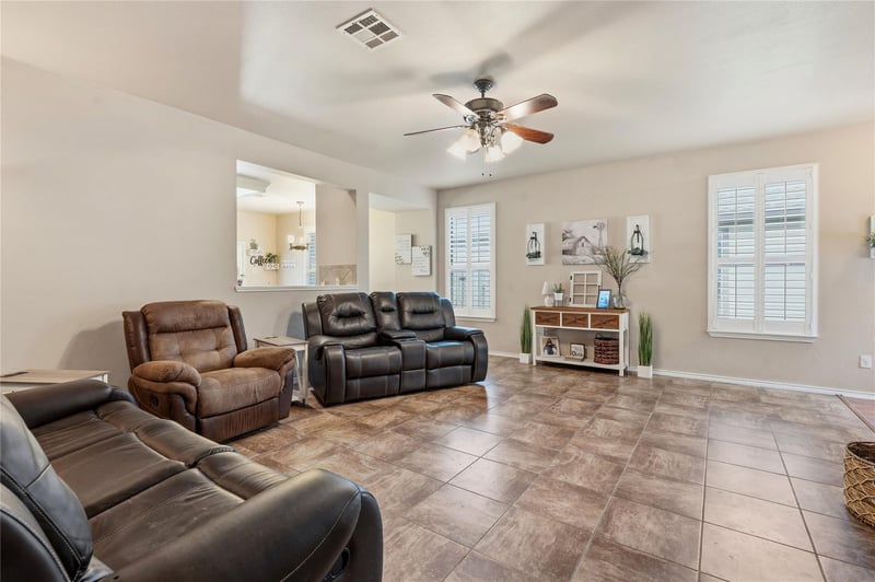506 Glacier Point TRL, Taylor, TX 76574