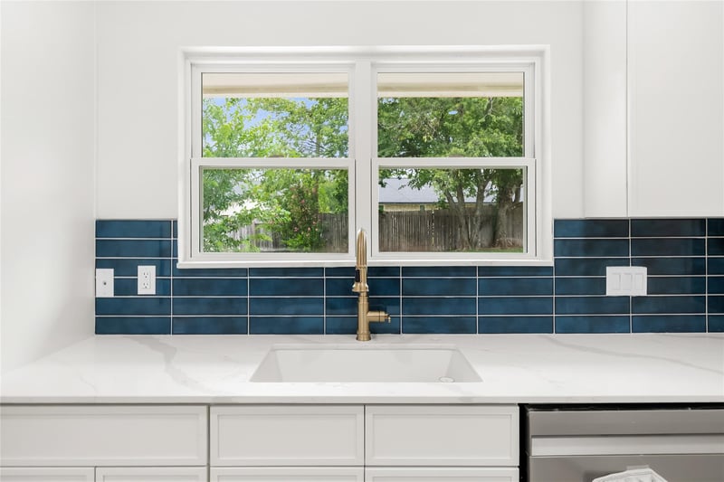 1403 Creekview DR, Round Rock, TX 78681