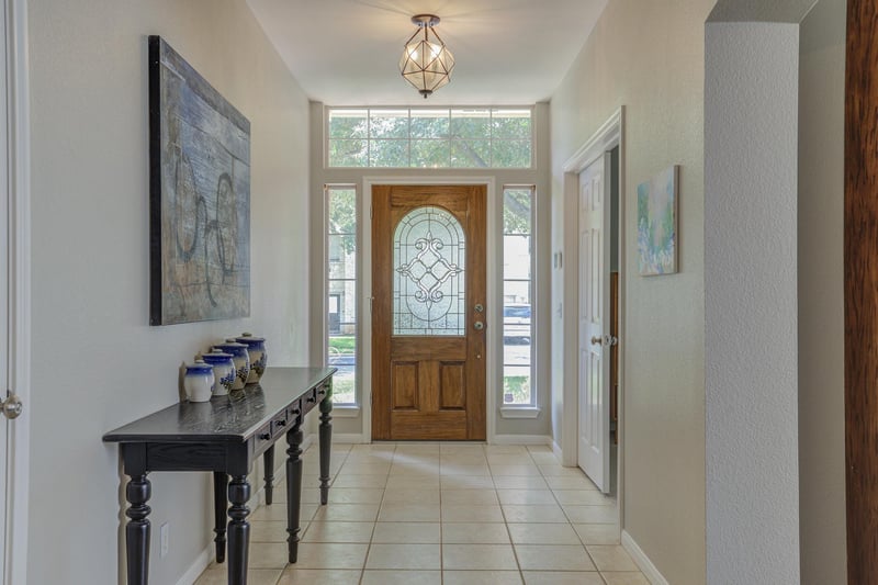 6021 Ronchamps DR, Round Rock, TX 78681