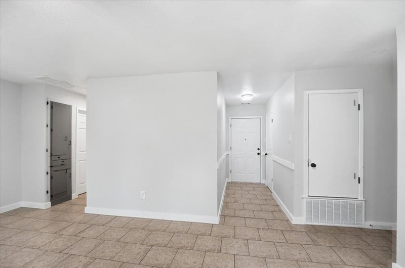 302 Shadow Bend CV, Austin, TX 78745