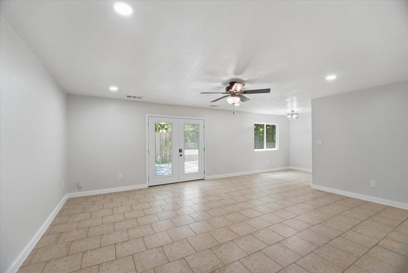 302 Shadow Bend CV, Austin, TX 78745
