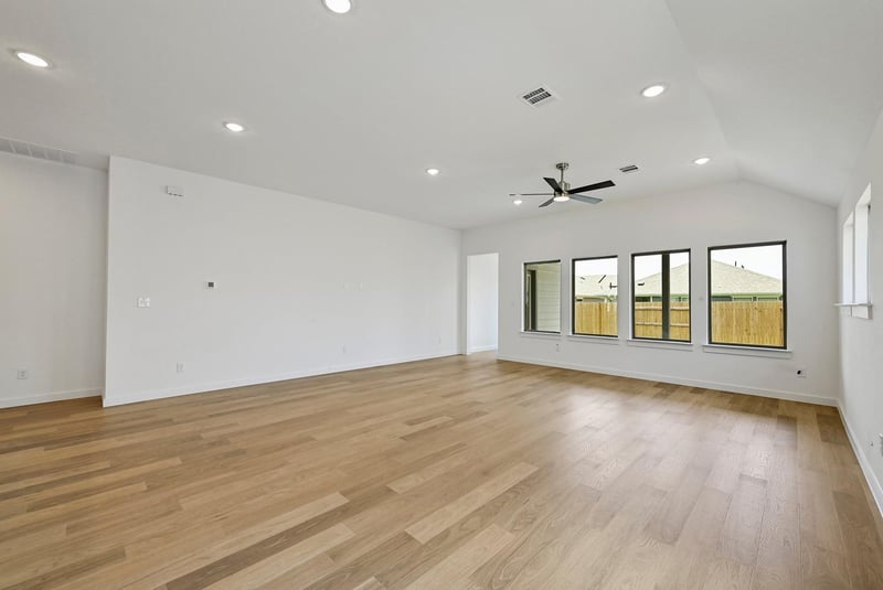 204 Melrose ST, Hutto, TX 78634