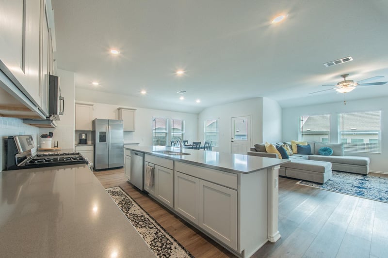 1704 Cobblecrest LN, Leander, TX 78641