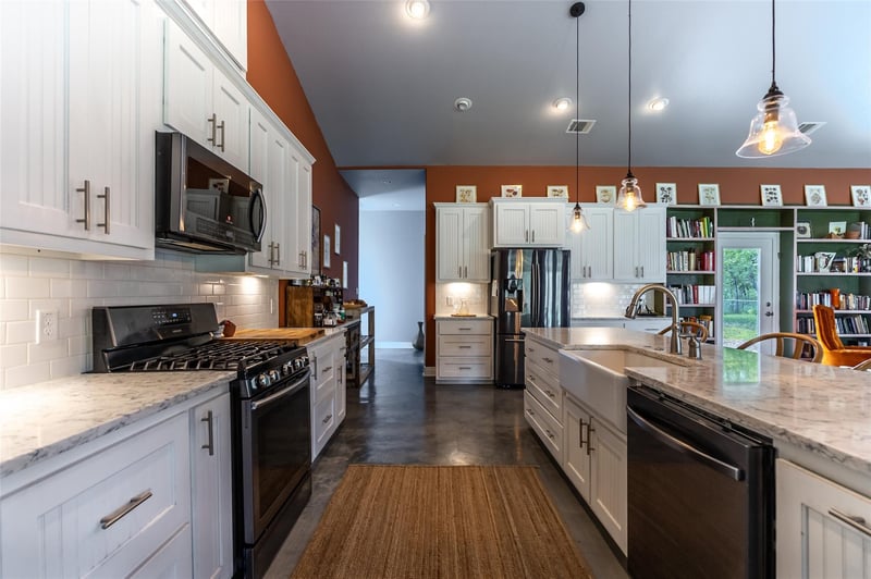 4082 Old Colony Line RD, Lockhart, TX 78644
