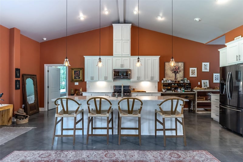 4082 Old Colony Line RD, Lockhart, TX 78644